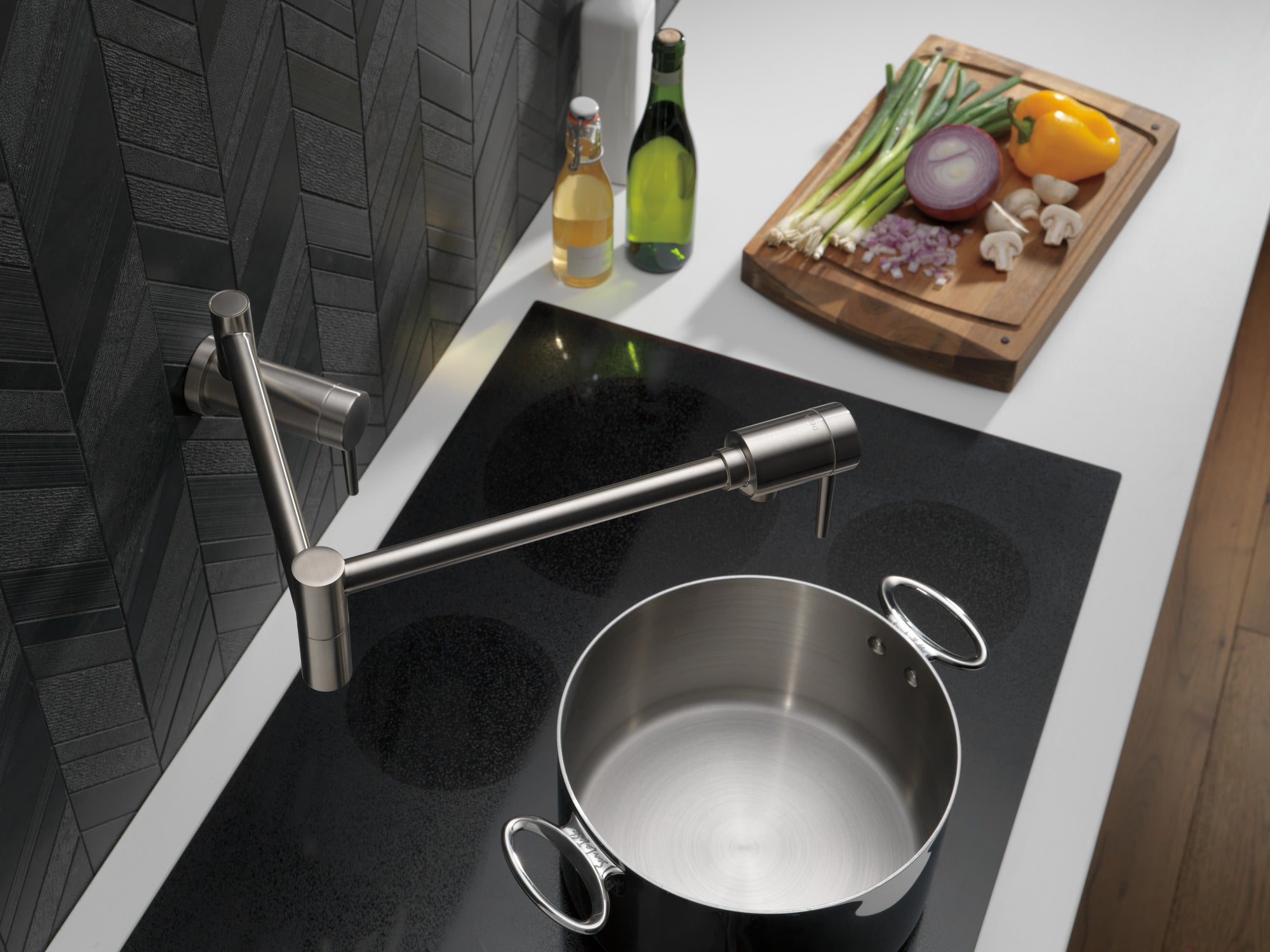 Delta Contemporary Pot Filler In Stainless Steel 1165LF SS Premium   1165LF SS WEB 